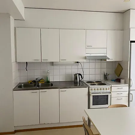 Проживание в семье Single Near Center *